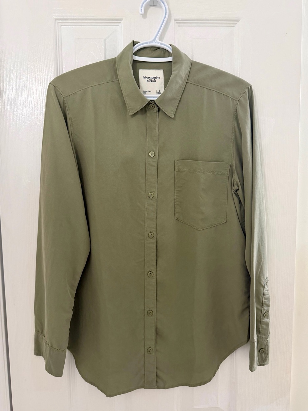 Abercrombie & Fitch long sleeve button down shirt, olive green, size S